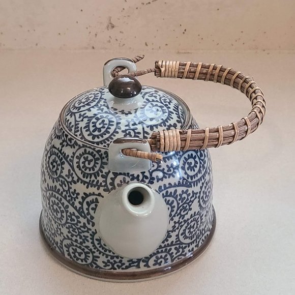 Blue Patterned Tea Pot - Picture 4 of 8